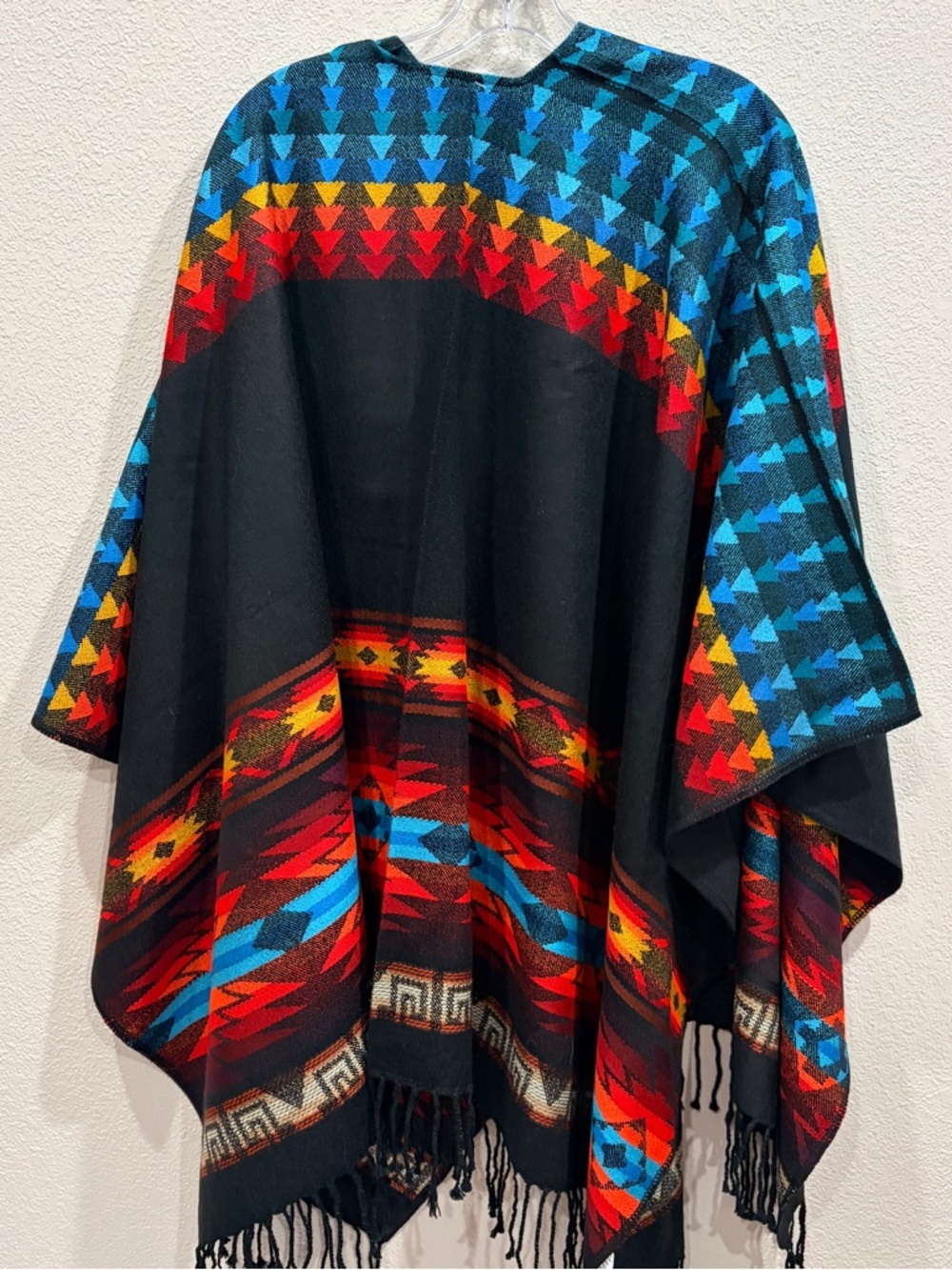 Be AWANA Colorful Aztec-Style Fringe Shawl with Bright Multicolor Chevron - Picture 7 of 8